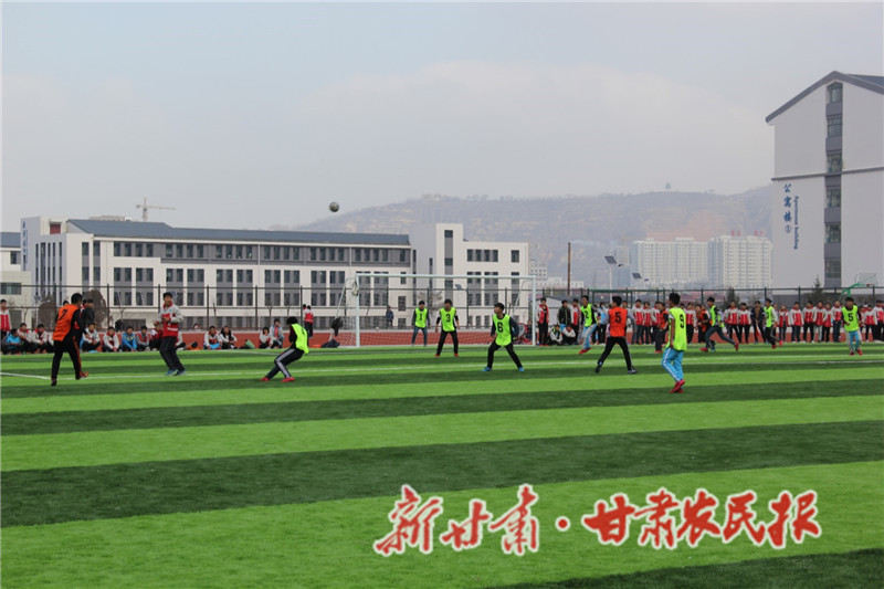 改造提升辦學(xué)條件.JPG
