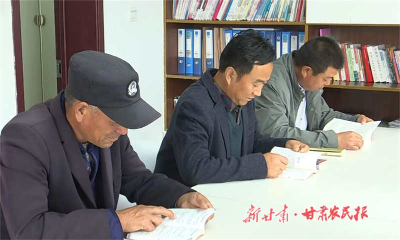 村民閱讀.jpg