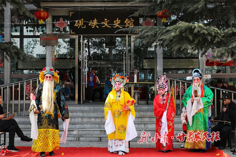 硯峽曲子戲表演圖.jpg