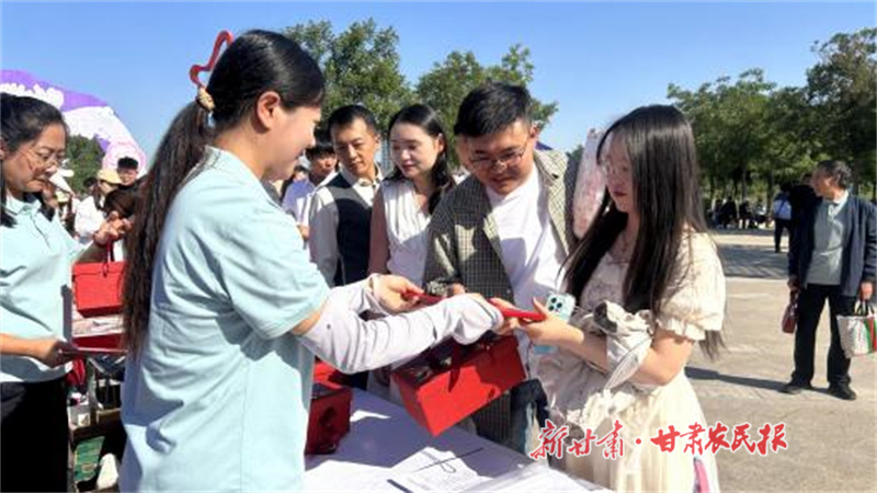 1757477048488464.jpg gsfc7x4.jpg