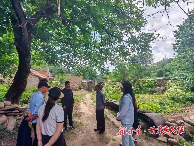 1759046216557906.jpg 1758012701086042045.jpg