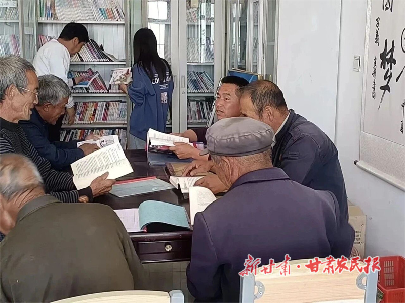 華亭：書香繞藥田，鄉(xiāng)風文明促振興