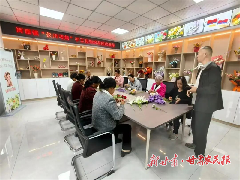 華亭：支部帶頭闖開“直播路”，鄉(xiāng)村手藝“出圈”又增收